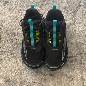 Altra size 8. Payed 90